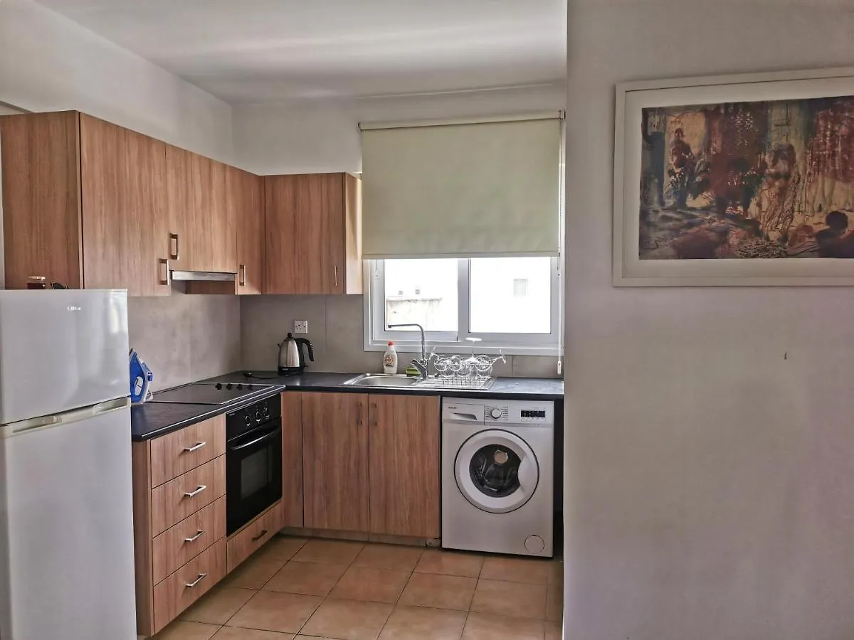 Flemigks 1 Bedroom Appartement Larnaca Cyprus